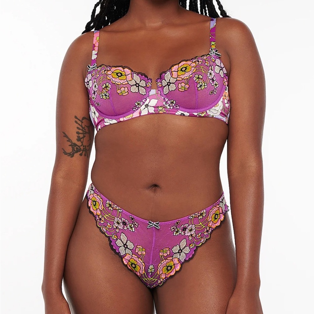 NWT Savage x Fenty Mod Poppy Floral Lace Bra & Panties